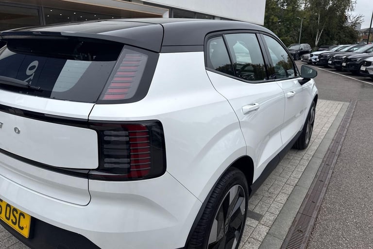 2025 Volvo EX30 Single Motor Extended Range 69kWh Plus SUV 5dr Electric Auto (272 ps) ESTATE Elec...