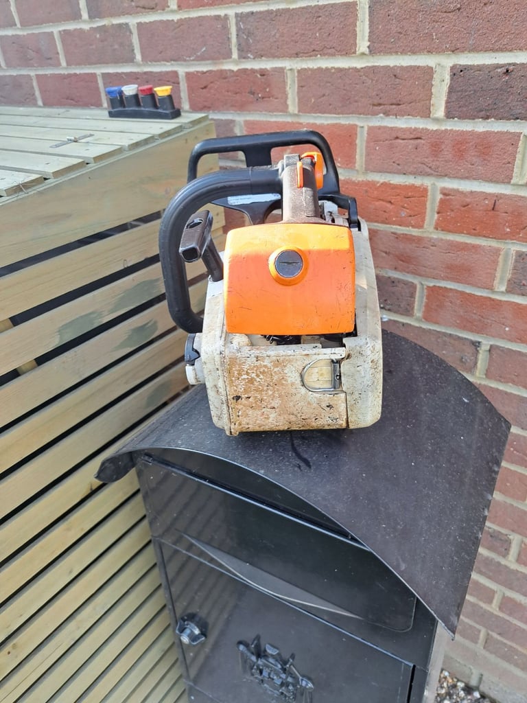 Stihl 020T chainsaw 
