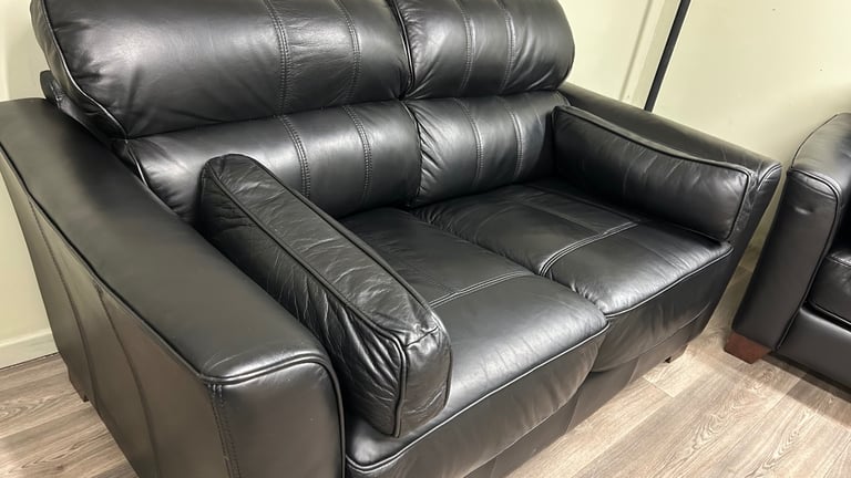 Black leather sofas 3&2