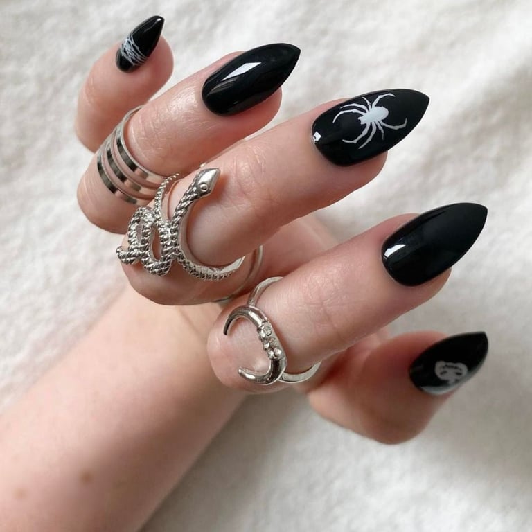 HALLOWEEN PRESS-ON NAILS - CUSTOM, HAND-PAINTED, AFFORDABLE