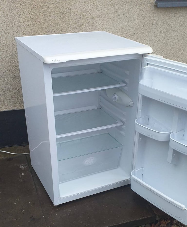 UNDERCOUNTER FRIDGE: BEKO, 55CM WIDE * delivery available *