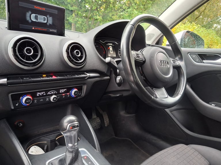 Audi, A3, Saloon, 2015, Semi-Auto, 1598 (cc), 4 doors