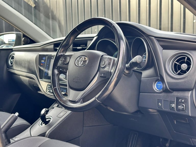 2017 Toyota Auris 1.8 Hybrid Icon TSS 5dr CVT HATCHBACK PETROL/ELECTRIC Automatic