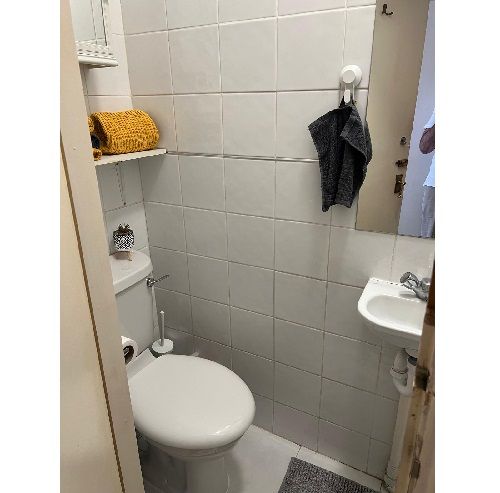 Single Room on Pembridge Road, Notting Hill Gate, London W11 3HN ***All Bills Inc***