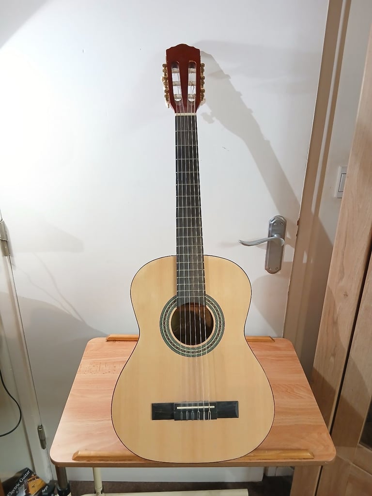 jose ferrer classical guitar strung for left hander ideal for beginners 