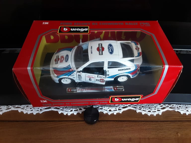 Bburago Ford Escort RS Cosworth Rally('94) boxed model car 1/24 scale 