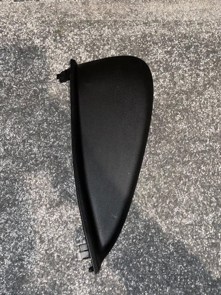 SEAT LEON MK2 2005 - 2012 DASH END TRIM (PASSENGERS SIDE)  1P0857035