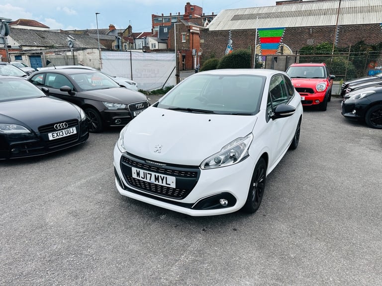 2017 Peugeot 208 1.2 PureTech 82 Black Edition 3dr HATCHBACK Petrol Manual