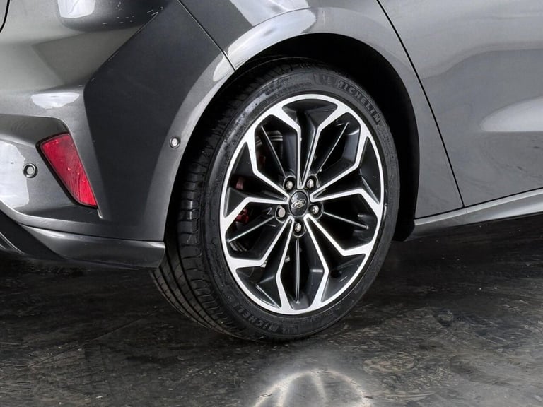 2022 Ford Focus 1.0T EcoBoost MHEV ST-Line Vignale DCT Euro 6 (s/s) 5dr Hatchback PETROL Automatic