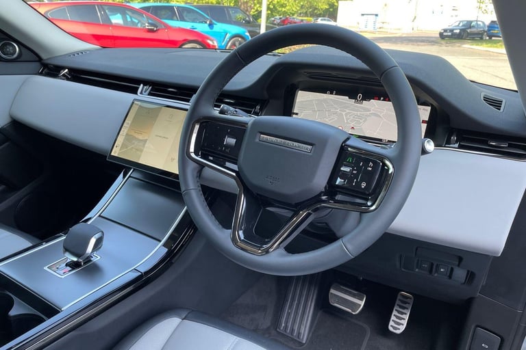 2025 Land Rover Range Rover Evoque 1.5 P270e Dynamic SE 5dr Auto ESTATE PETROL/ELECTRIC Automatic