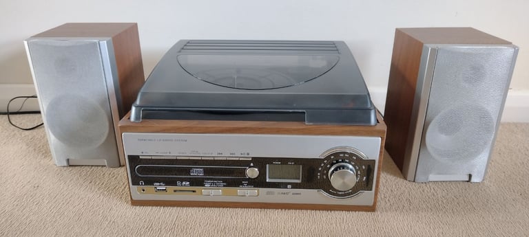 INEXPENSIVE LITTLE MUSIC CENTRE 