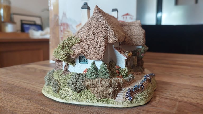 LILLIPUT LANE ● PERIWINKLE COTTAGE ● IN BOX