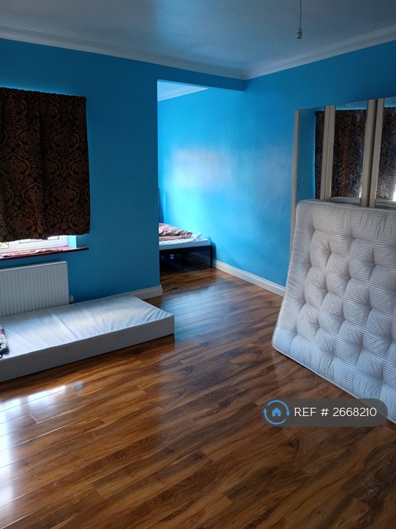 1 bedroom in Cheltenham Villas, Croydon, CR0 (#2668210)