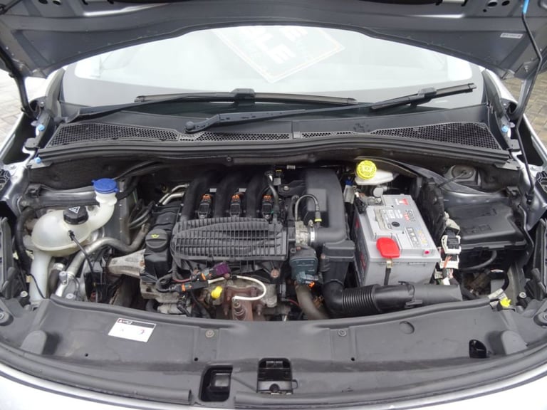  Peugeot 2008 1.2 PureTech Allure 5dr finance available Petrol