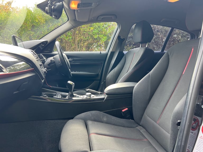 BMW, 1 SERIES, Hatchback, 2012, Manual, 1995 (cc), 5 doors
