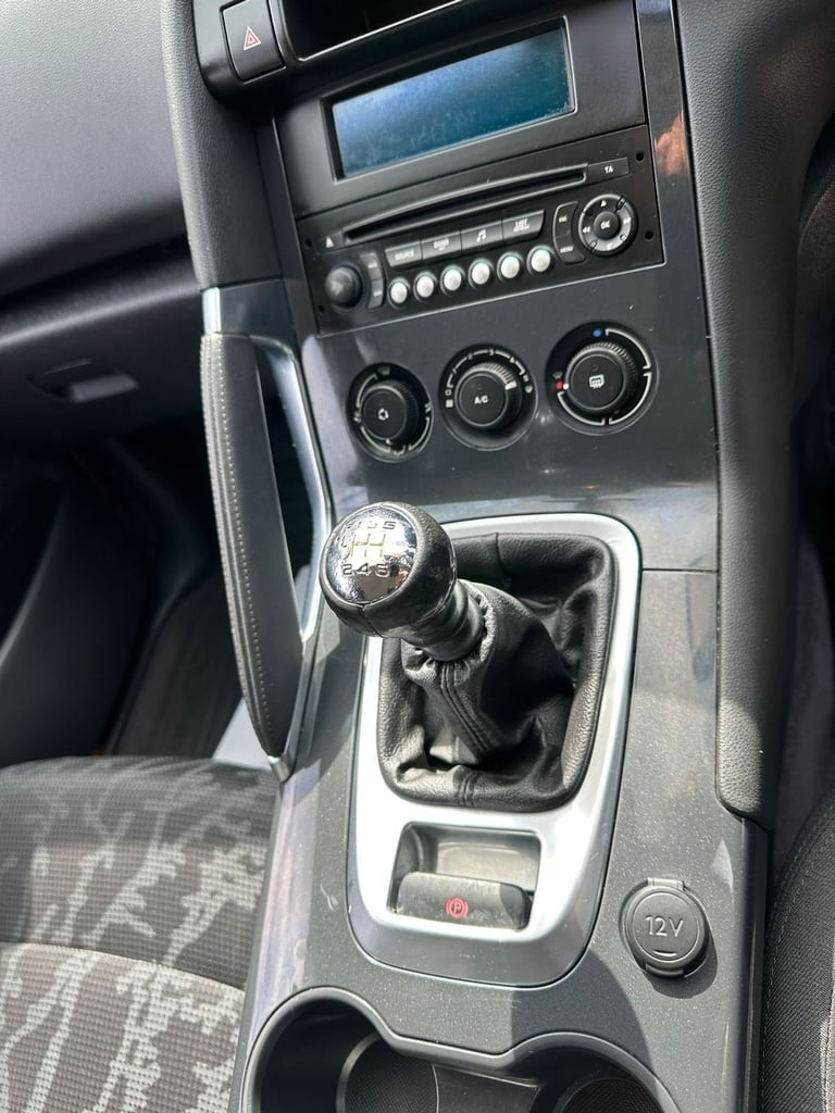 Peugeot 3008 HDI Active 1.6L Diesel! With Full Service History!