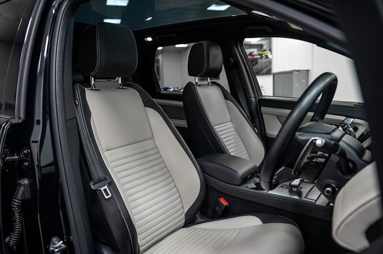 2024 Land Rover Discovery Sport P300e Dynamic HSE SUV HYBRID Automatic