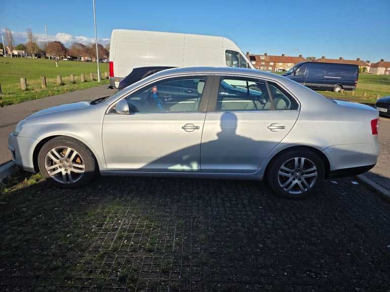 Volkswagen, JETTA, Saloon, 2008, Manual, 1390 (cc), 4 doors
