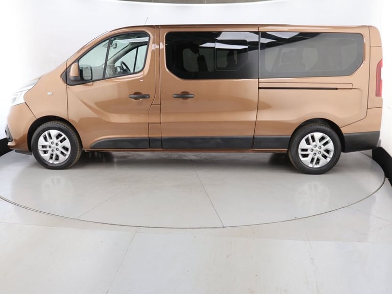 2020 Renault Trafic LL30 ENERGY dCi 170 Sport Nav 9 Seater EDC MPV DIESEL Automatic