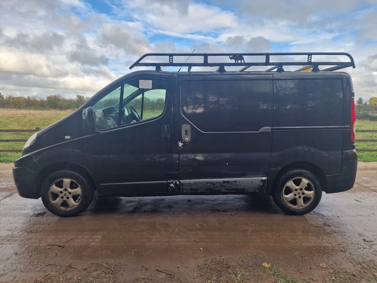 2011 Renault Trafic  Drives Perfect  5m MOT  SWB  Black  Ready to work