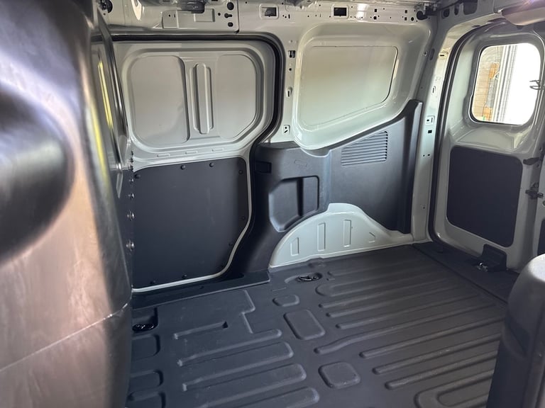 2024 Ford Transit Courier 1.0 EcoBoost 125ps Active Van Van Petrol Manual