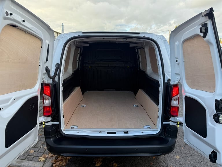 2025 Citroen Berlingo 1.5 BlueHDi 100ps Van Enterprise Plus PANEL VAN DIESEL Manual