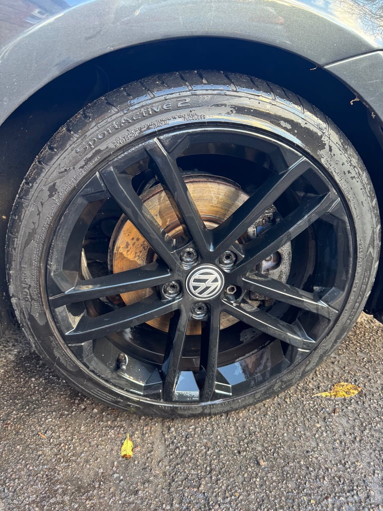 VW Golf GTD 18 inch wheels (SWAP)