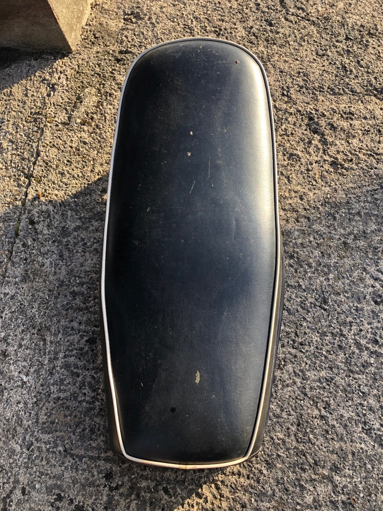 Norton dominator motorcycle seat 