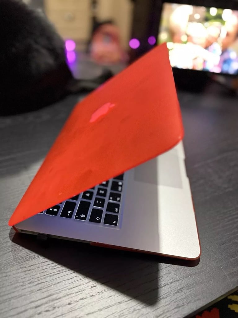Apple MacBook Air 13 - i7 8gb RAM 128gb SSD - Music School Office **FREE DELIVERY**