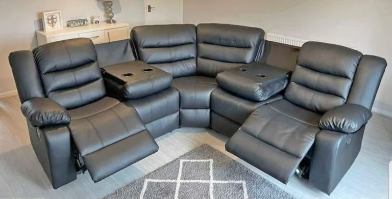 Roma Recliner Comfortable Sofa -  Leather Finish |  35% Discount - Same Day Delivery !! **