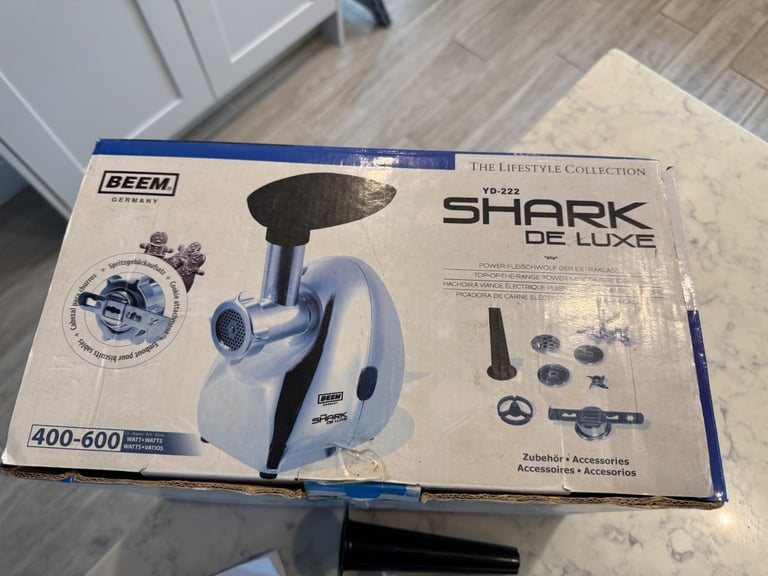 Beem YD-222 Shark de Luxe Meat Grinder