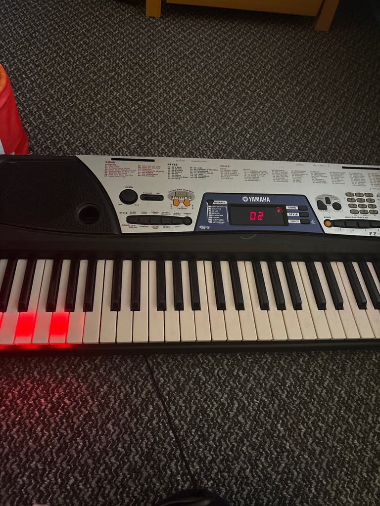 image for Yamaha Ez-150 keyboard VGC. Christmas Gift. 