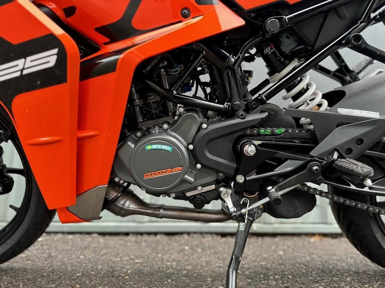 2024 KTM RC 125 MOTORCYCLE