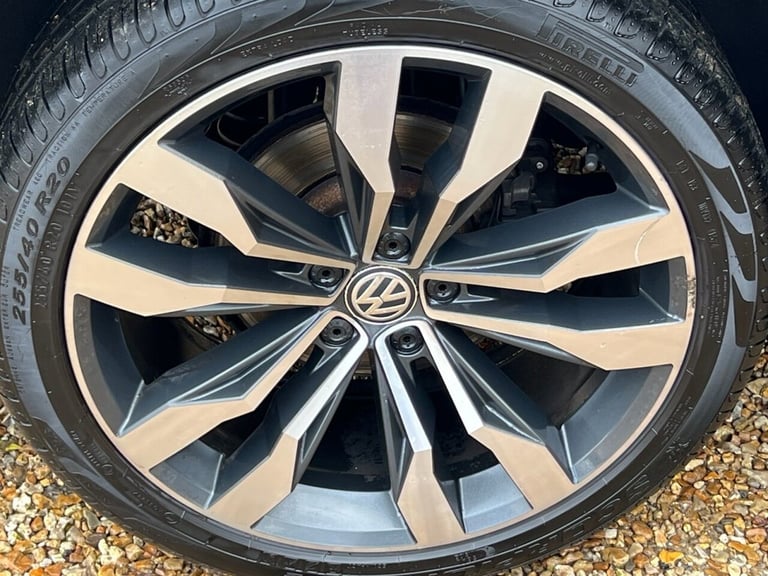 2020 Volkswagen Tiguan 2.0 TSI R-Line Tech SUV 5dr Petrol DSG 4Motion Euro 6 (s/s) (190 ps) ESTAT...