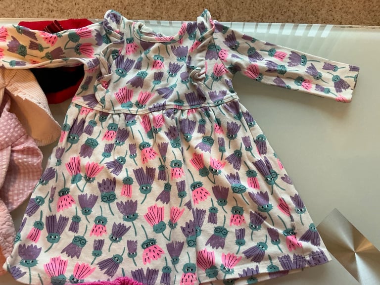 Bundle of toddler clothes 12-18 months
