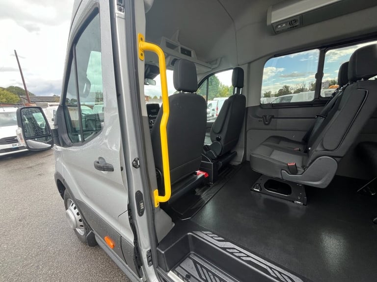 2019 69 FORD TRANSIT 2.0 460 ECOBLUE TREND MINIBUS DOUBLE CAB 5DR DIESEL MANUAL 