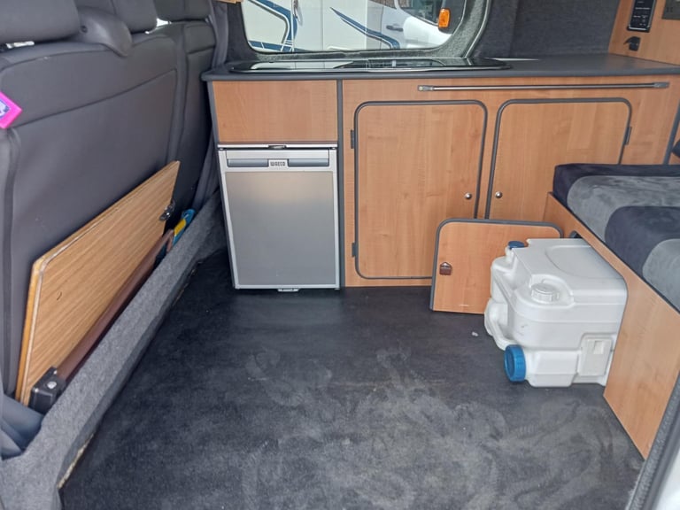 PEUGEOT EXPERT HDI LWB 2 BERTH 57PLATE