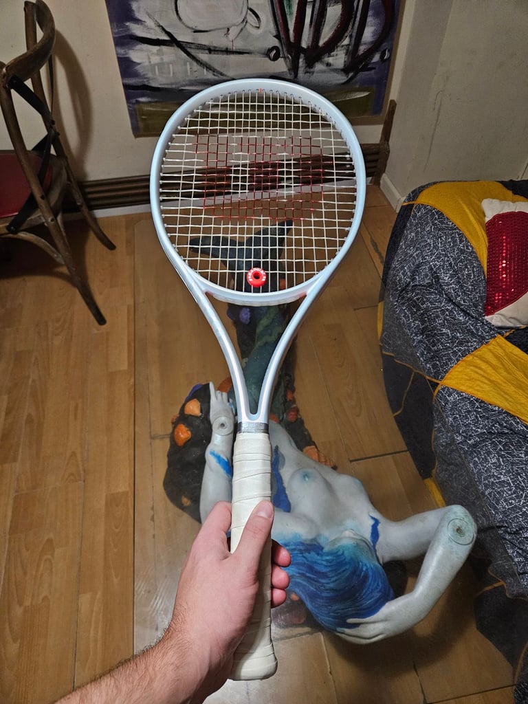 image for Wilson Shift 99 Pro V1 Tennis Racket 315g Grip Size 3 – Excellent Condition!