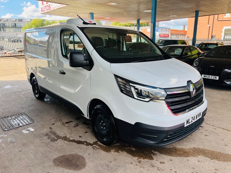 2024 Renault Trafic 2.0 dCi SL27 Temperature Controlled 4dr Diesel Manual L1 H1 (Phase 3) (195 PA...