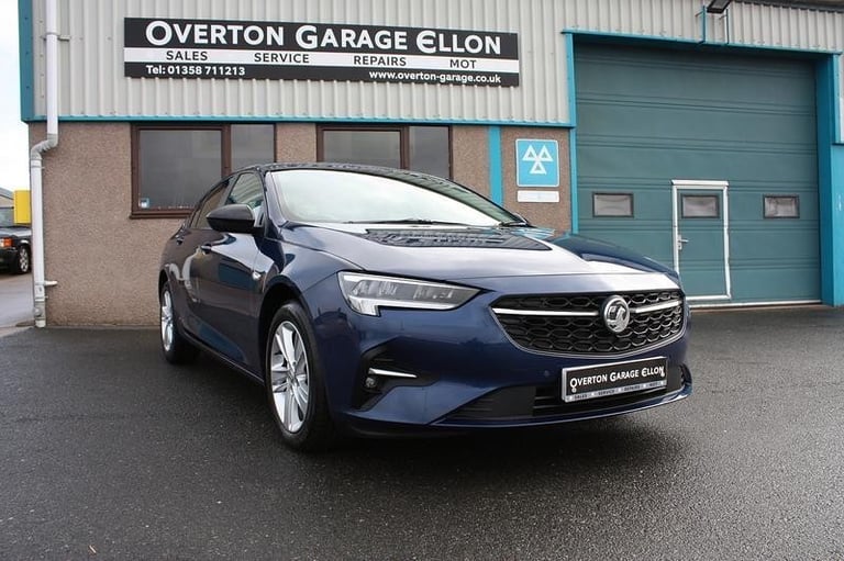 Vauxhall Insignia 1.5 Turbo D SE Nav Hatchback 