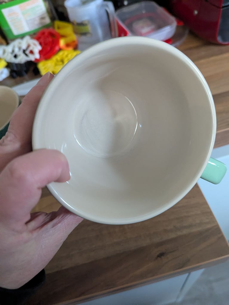 2 Grand Le Creuset stoneware Mugs