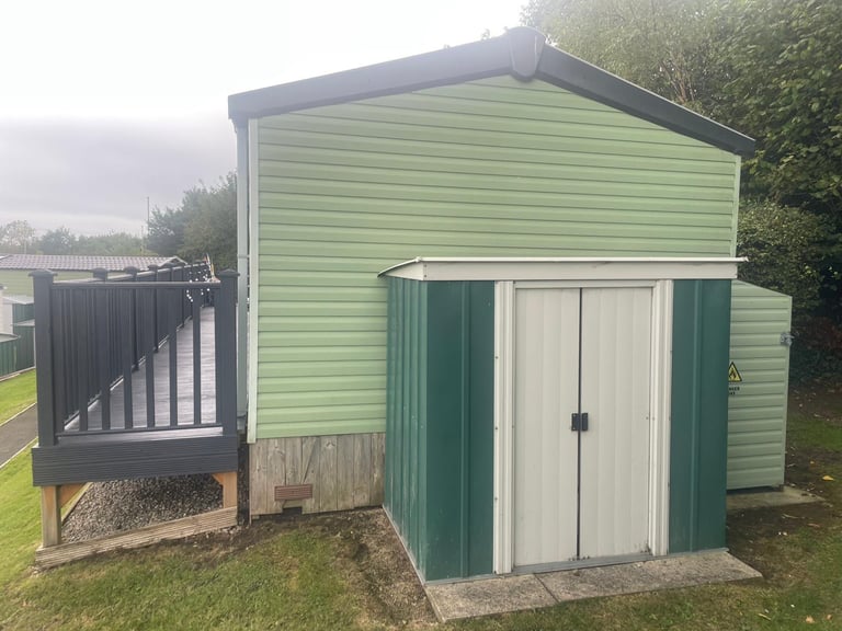 Static caravan lido leisure park