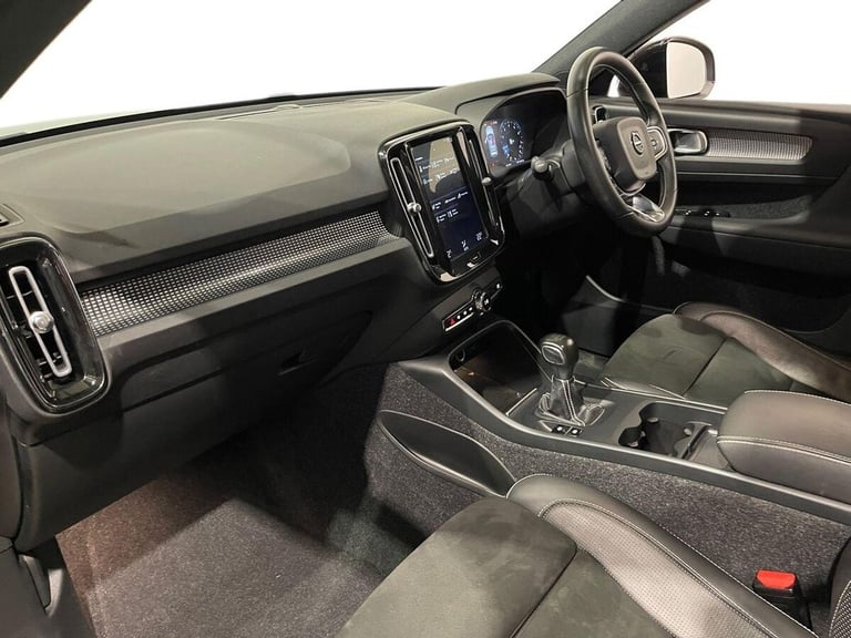 2019 Volvo XC40 1.5 T3 R-Design SUV 5dr Petrol Manual Euro 6 (s/s) (156 ps) ESTATE Petrol Manual