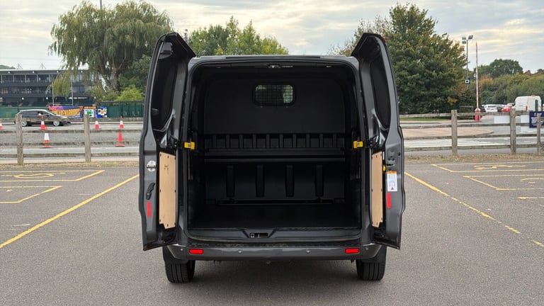 2022 Ford Transit Custom 2.0 EcoBlue 170ps Low Roof D/Cab Limited Van Auto PANEL VAN DIESEL Autom...