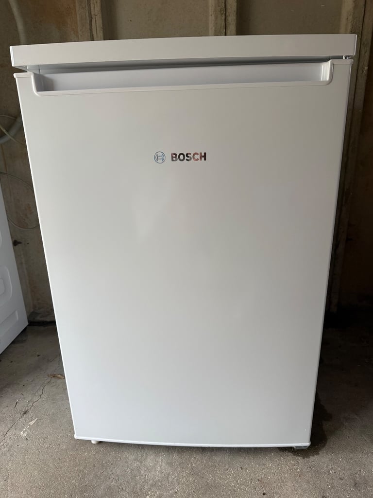 BOSCH Series 2 KTR15NWEAG Undercounter Fridge - White