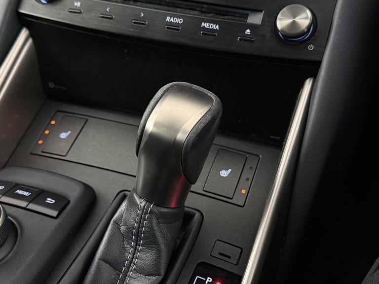 2018 Lexus IS 300h Executive Edition 4dr CVT Auto SALOON PETROL/ELECTRIC Automatic