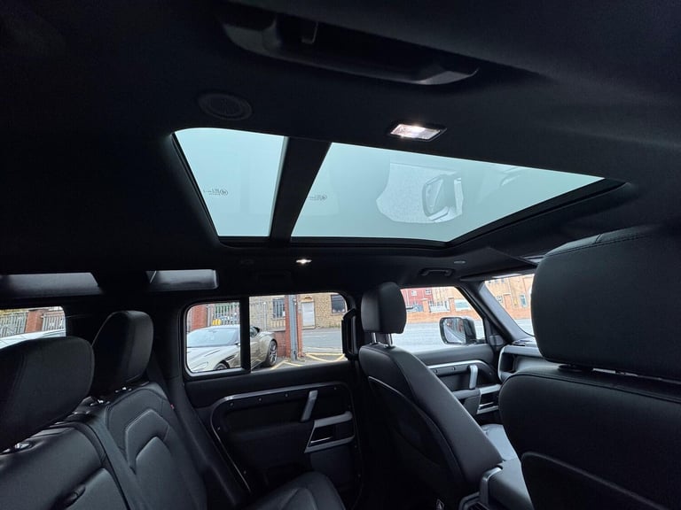 2023 Land Rover Defender 110 2.0 P400e 15.4kWh X-Dynamic SE Auto 4WD Euro 6 (s/s) 5dr ESTATE Petr...