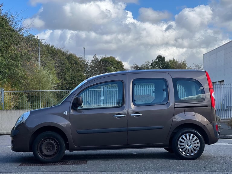2011 Renault Kangoo 1.6 16V Expression Auto Euro 5 5dr MPV Petrol Automatic