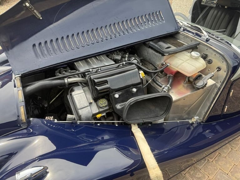 2005 Morgan Roadster 3.0 Convertible 2dr Petrol Manual (2 seat) (232 g/km, 226 bhp) Convertible P...
