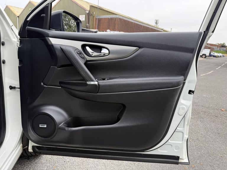2018 Nissan Qashqai 1.5 dCi Tekna 5dr HATCHBACK PETROL Manual